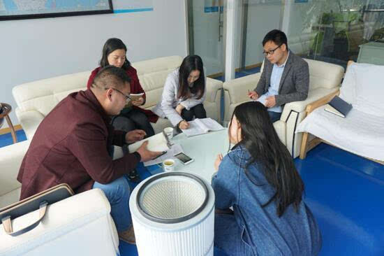 行業(yè)巨頭與涂裝設(shè)備工廠店合作，探索電商服務(wù)新路徑